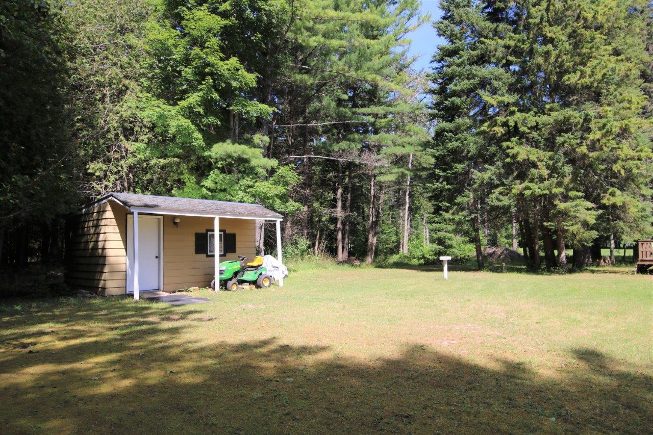 12113 Inverness Trail Road Cheboygan, MI 49721 - Photo 15 of 20 Gallery Image 15