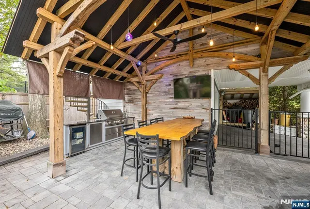 $959,000 | 203 Long Pond Road, West Milford, NJ 07421