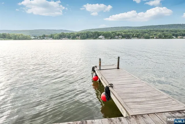 $959,000 | 203 Long Pond Road, West Milford, NJ 07421