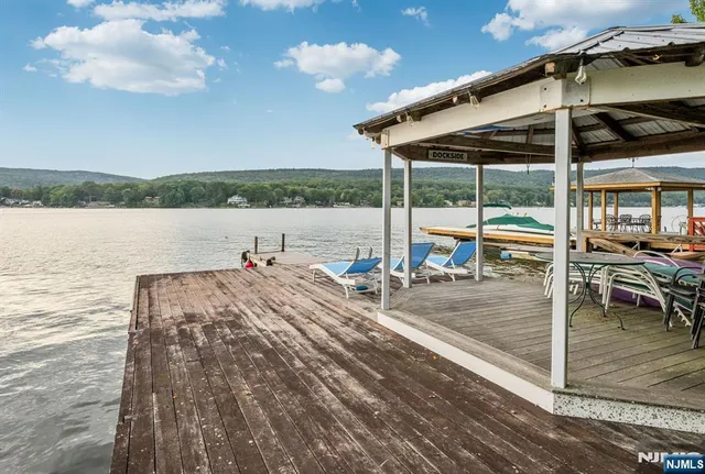 $959,000 | 203 Long Pond Road, West Milford, NJ 07421