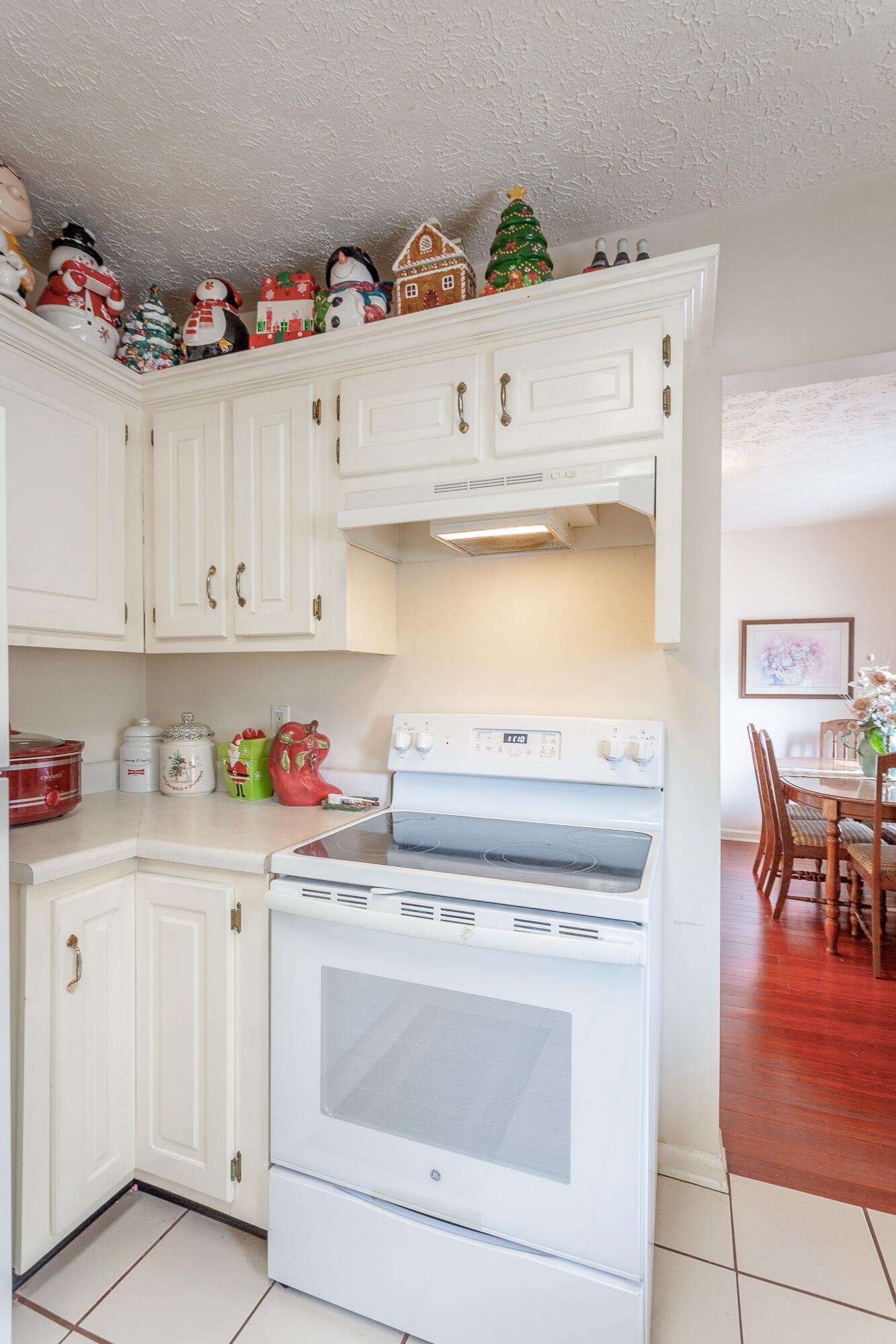 2730 Forest Road Chattanooga, TN 37406 - Photo 23 of 43 Kitchen