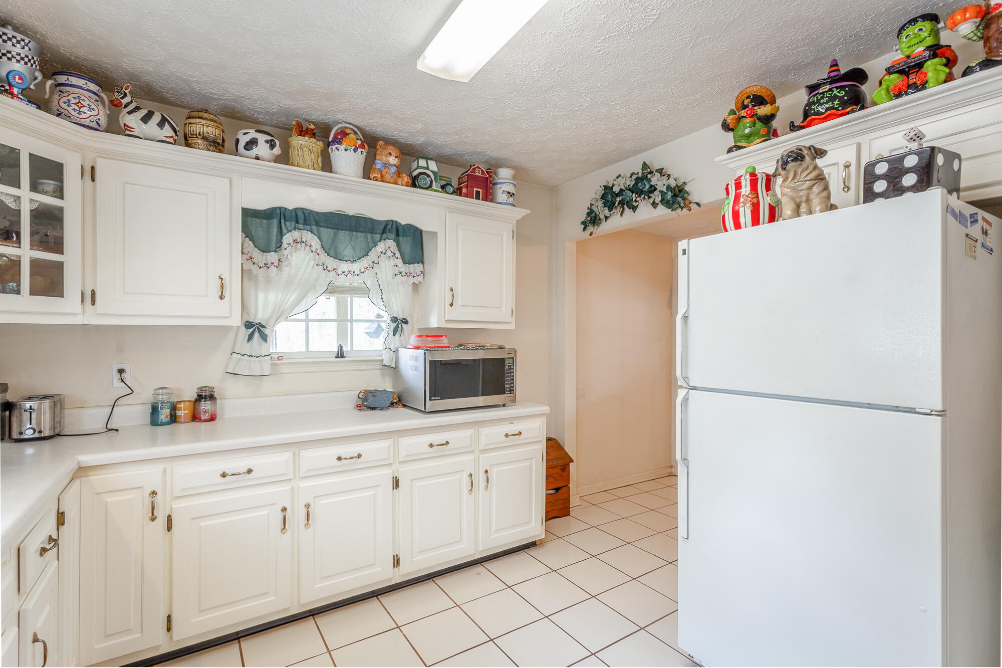 2730 Forest Road Chattanooga, TN 37406 - Photo 24 of 43 Kitchen