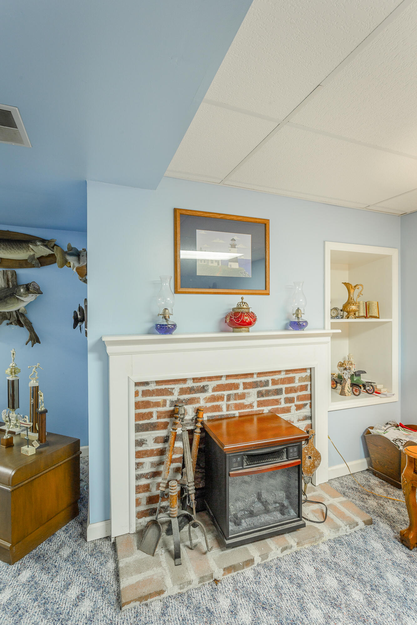 2730 Forest Road Chattanooga, TN 37406 - Photo 30 of 43 Basement Den