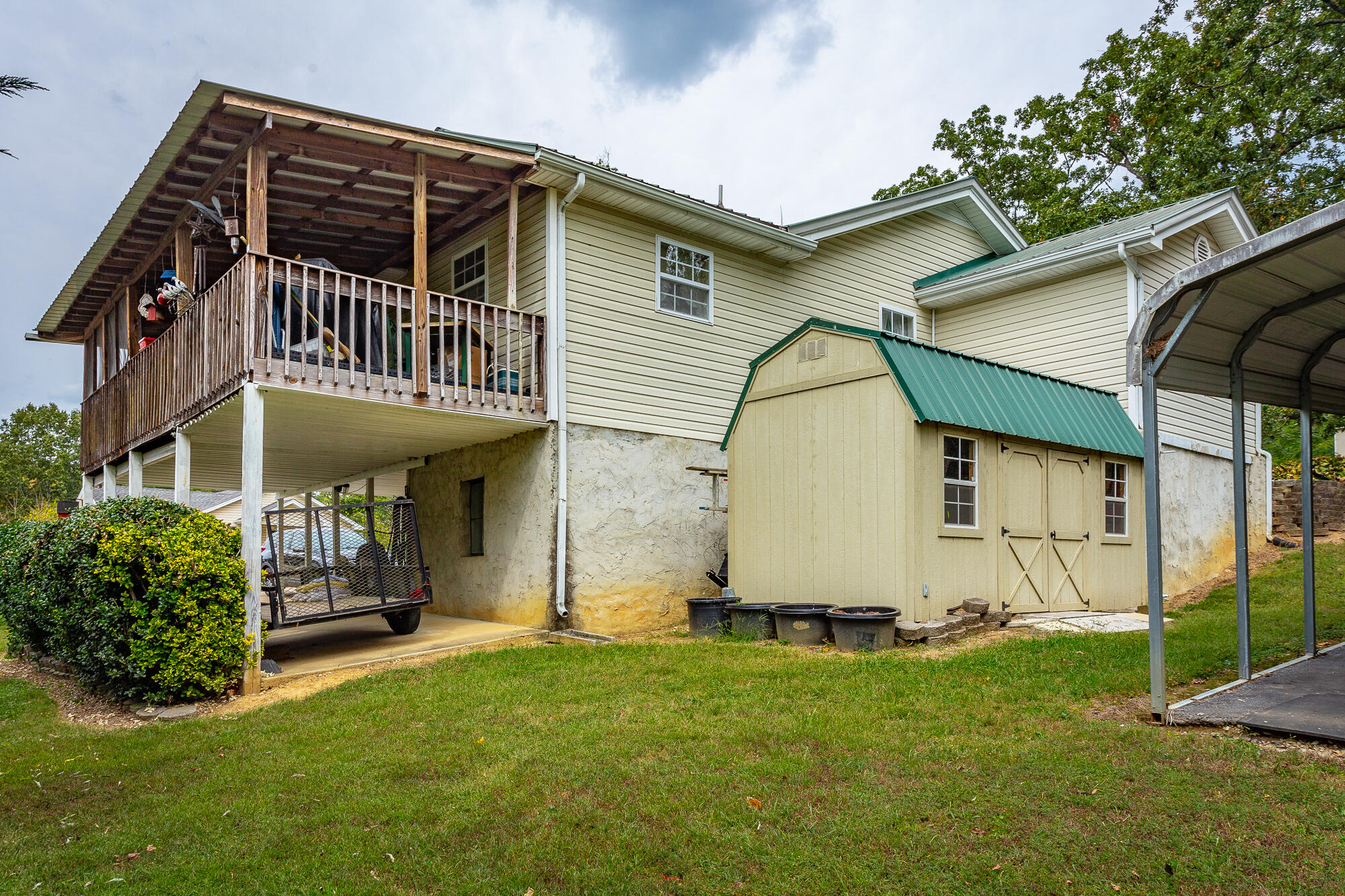 2730 Forest Road Chattanooga, TN 37406 - Photo 3 of 43 Back Side of Home