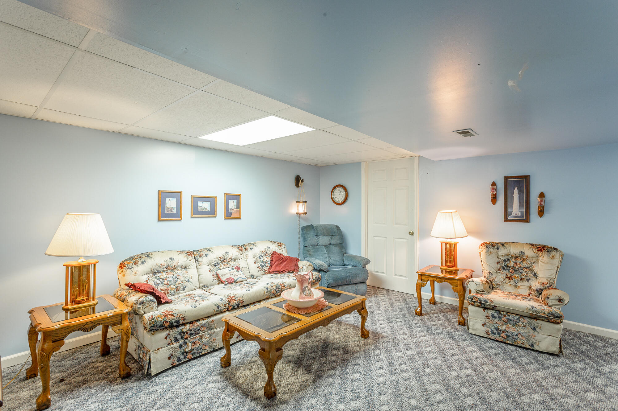 2730 Forest Road Chattanooga, TN 37406 - Photo 33 of 43 Basement Den