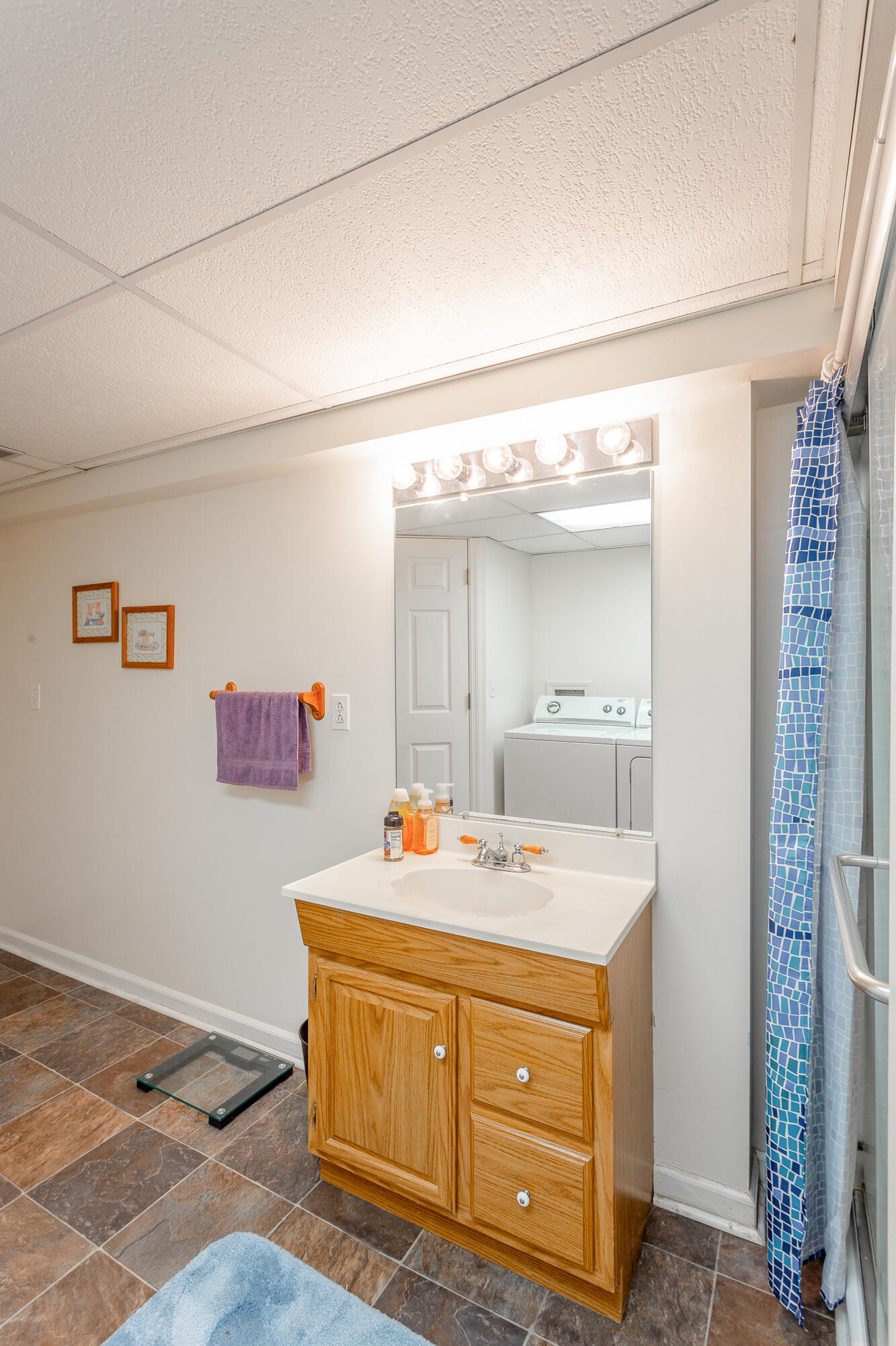 2730 Forest Road Chattanooga, TN 37406 - Photo 37 of 43 Basement Full Bath