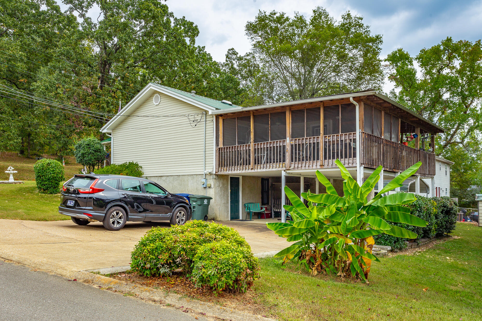 2730 Forest Road Chattanooga, TN 37406 - Photo 43 of 43 Side/Back of Home
