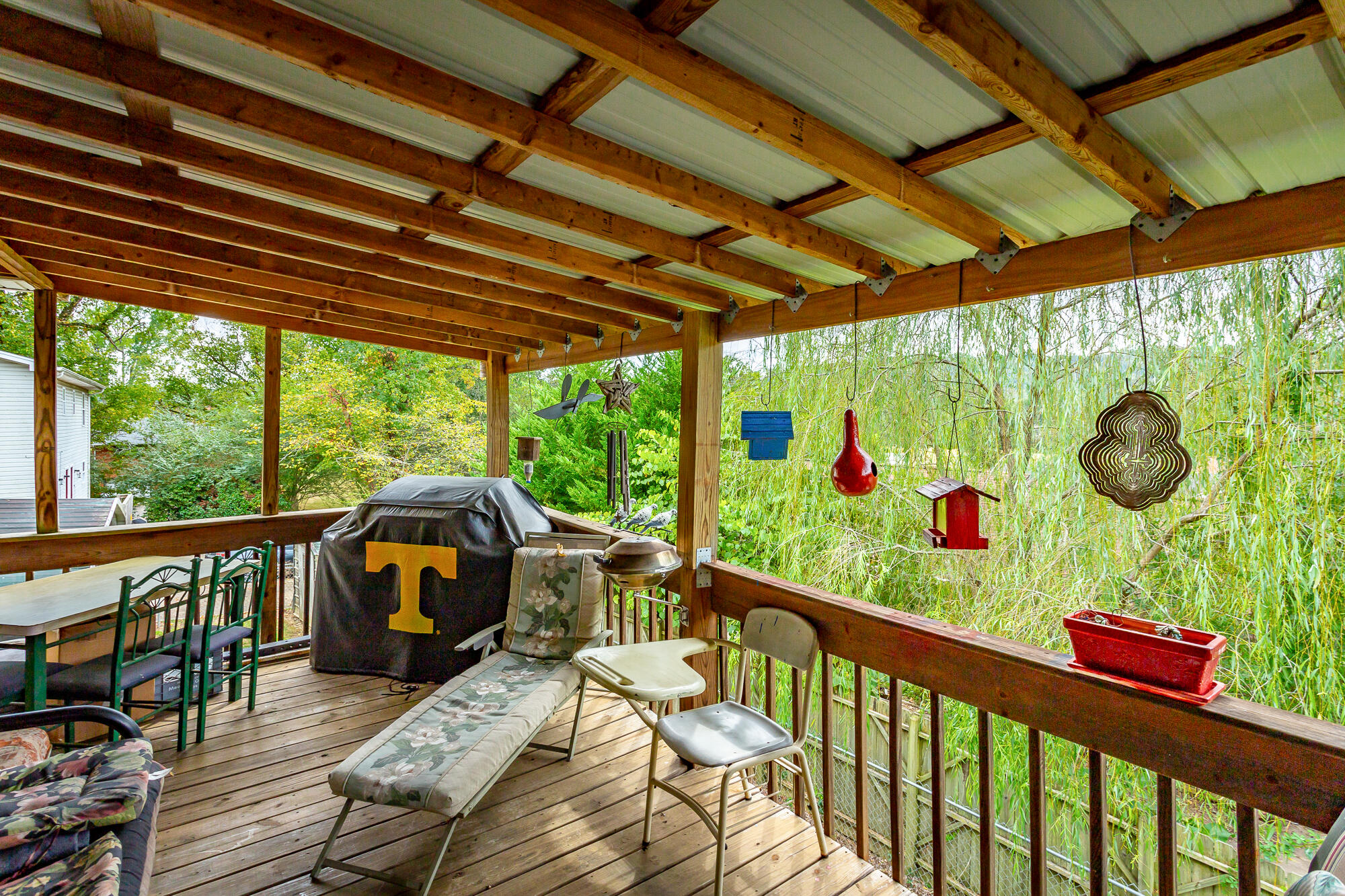 2730 Forest Road Chattanooga, TN 37406 - Photo 7 of 43 Covered Porch