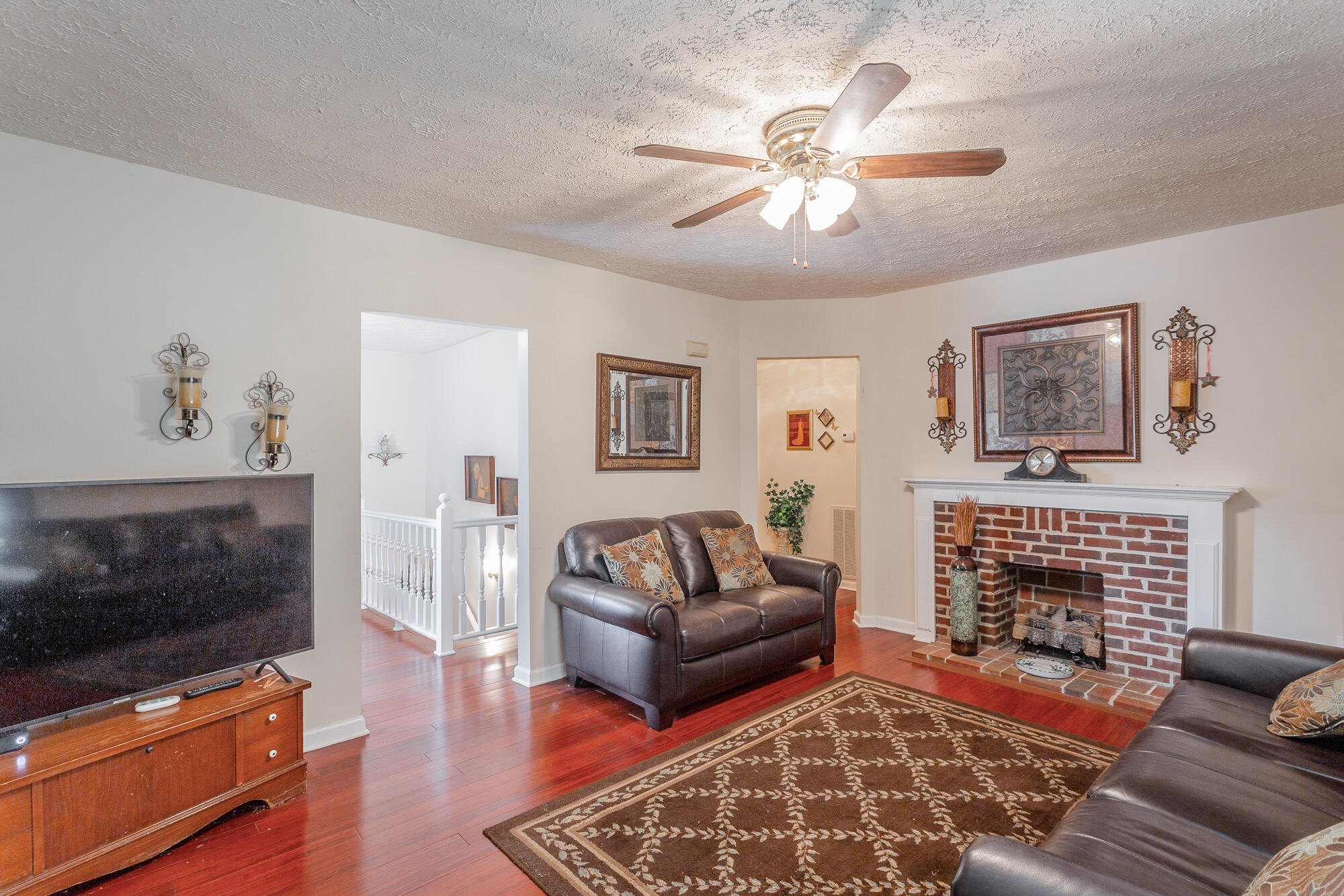 2730 Forest Road Chattanooga, TN 37406 - Photo 10 of 43 Living Room