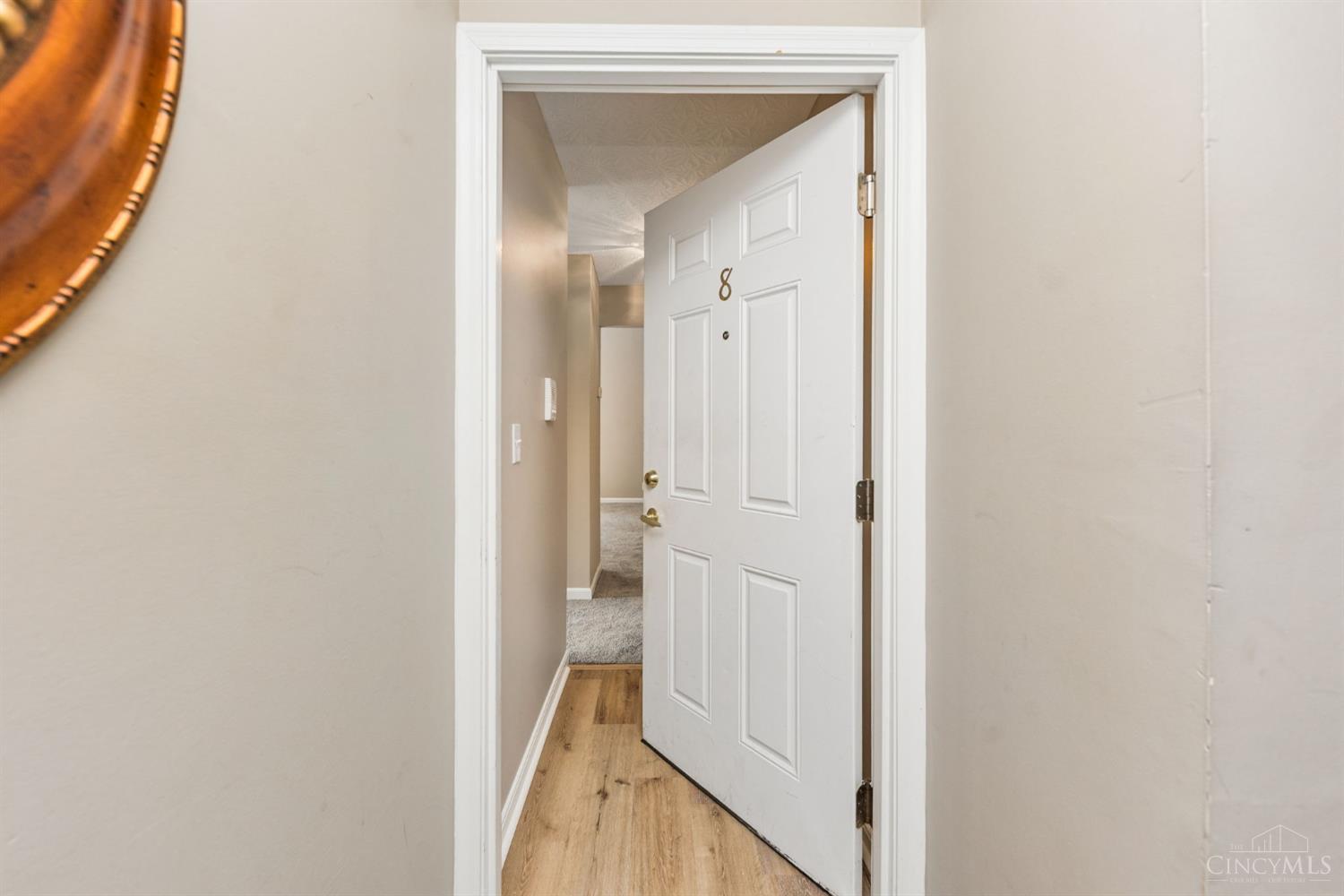3414 North Bend Road, Unit 8 Cincinnati, OH 45247 - Photo 2 of 36