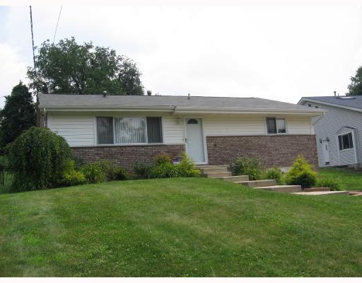608 Chinaberry Road Monroeville, PA 15146 - Photo 1 of 8 Gallery Image 1