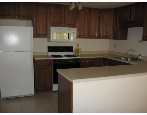 608 Chinaberry Road Monroeville, PA 15146 - Photo 3 of 8 Gallery Image 3