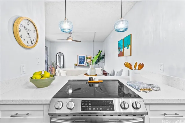 $585,000 | 3741 Kanaina Avenue, Unit 315, Honolulu, HI 96815