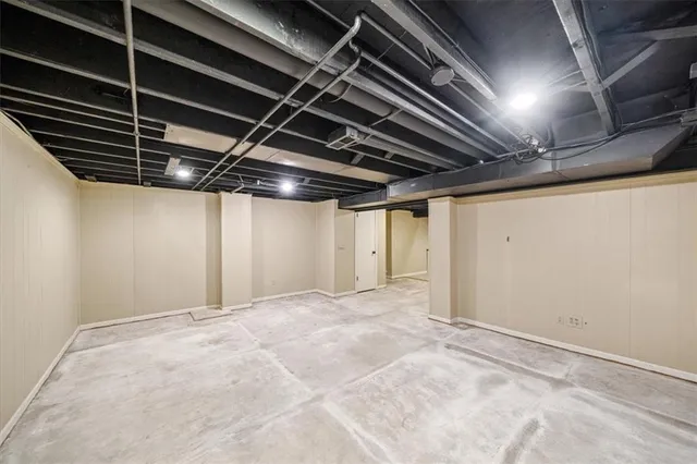 $420,000 | 7808 Long Avenue, Lenexa, KS 66216