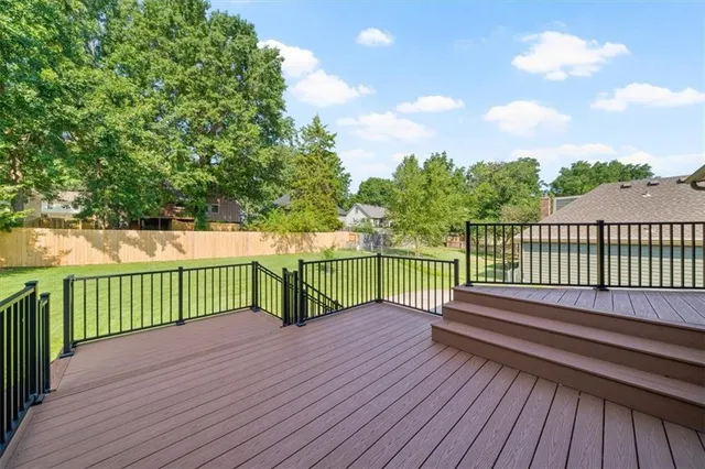 $420,000 | 7808 Long Avenue, Lenexa, KS 66216