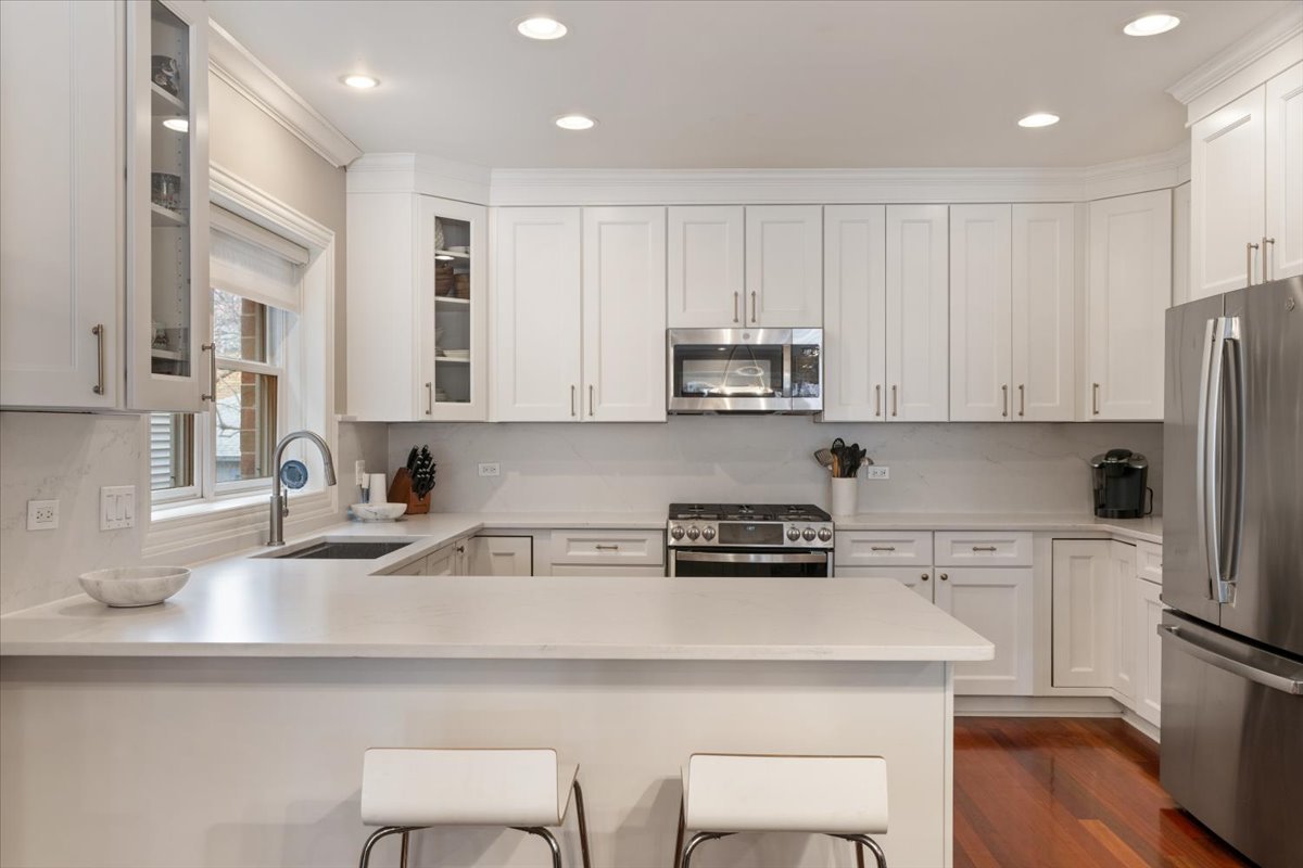 3709 North Wayne Avenue, Unit 1 Chicago, IL 60613 - Photo 13 of 37