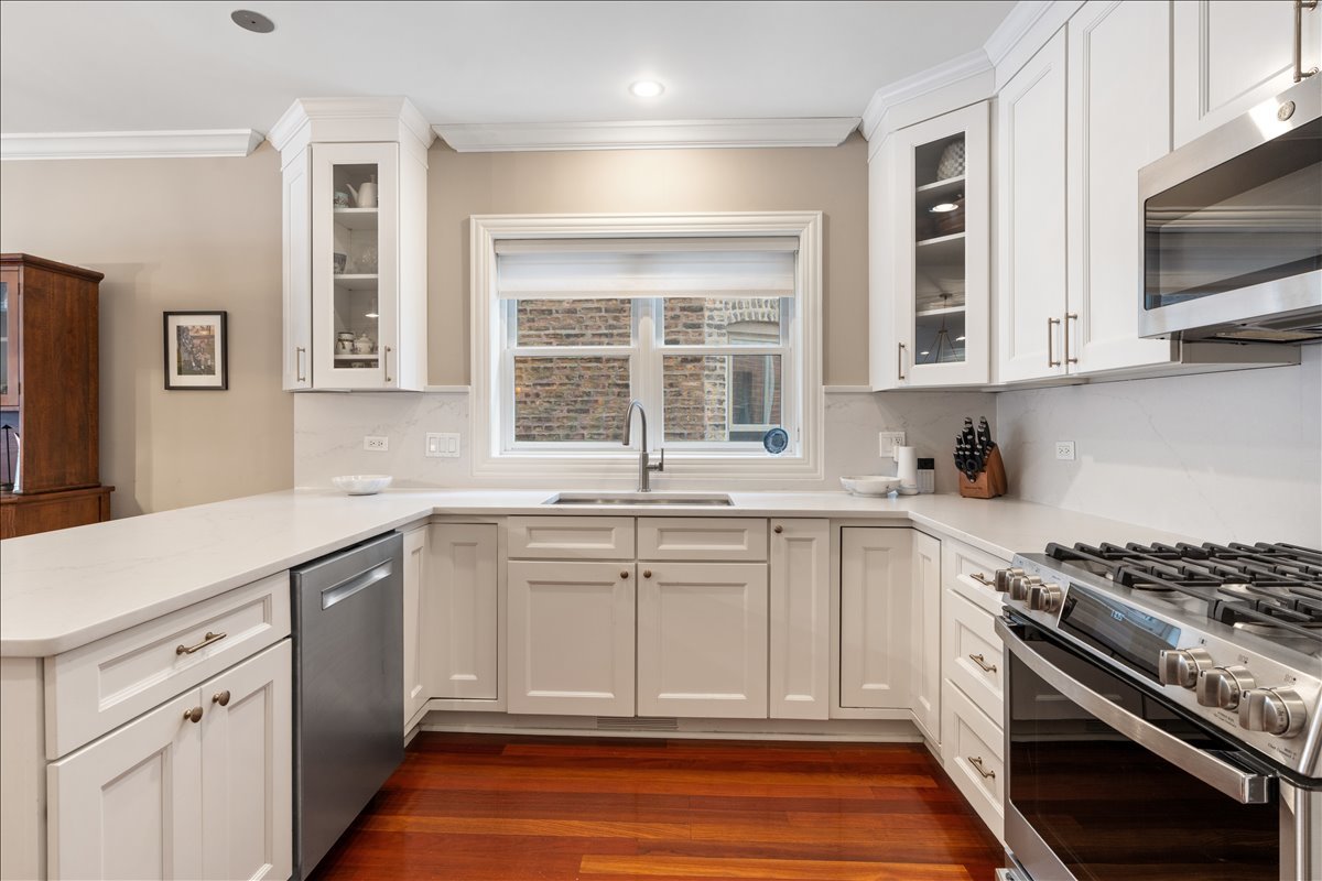 3709 North Wayne Avenue, Unit 1 Chicago, IL 60613 - Photo 14 of 37