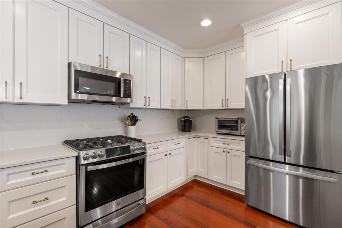 3709 North Wayne Avenue, Unit 1 Chicago, IL 60613 - Photo 15 of 37