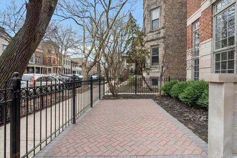 $1,124,500 | 3709 North Wayne Avenue, Unit 1, Chicago, IL 60613