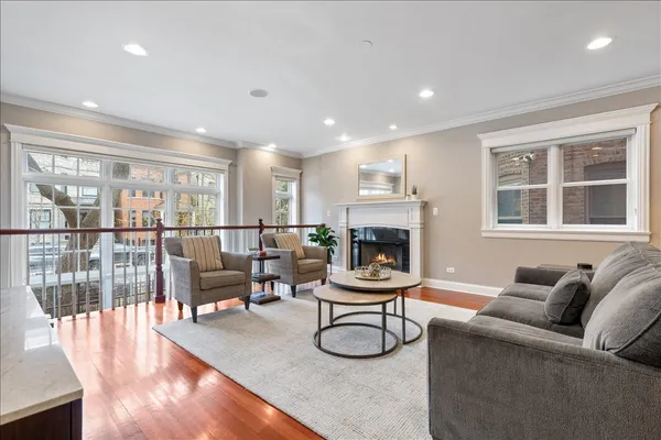 $1,124,500 | 3709 North Wayne Avenue, Unit 1, Chicago, IL 60613