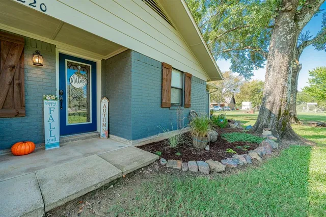 $325,000 | 220 County Road 3324, Emory, TX 75440