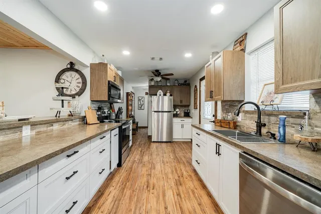 $325,000 | 220 County Road 3324, Emory, TX 75440