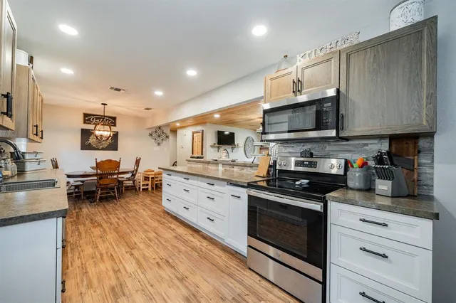 $325,000 | 220 County Road 3324, Emory, TX 75440