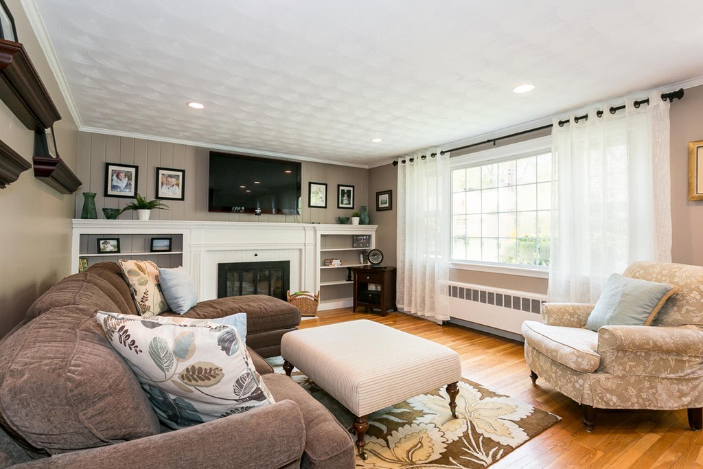 175 Richdale Road Needham, MA 02494 - Photo 3 of 23