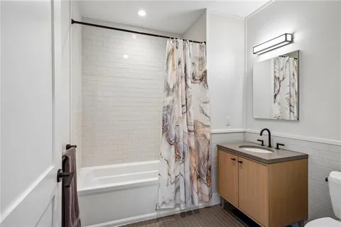 $739,000 | 1001 Julia Street, Unit 5A, New Orleans, LA 70113