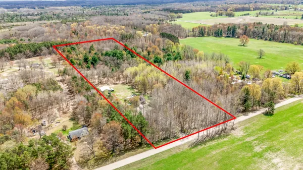$425,000 | 7856 135th Avenue, Stanwood, MI 49346