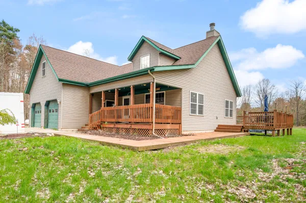 $425,000 | 7856 135th Avenue, Stanwood, MI 49346