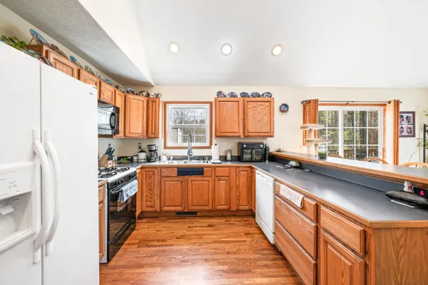 $425,000 | 7856 135th Avenue, Stanwood, MI 49346