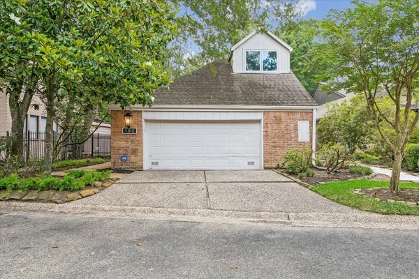 $799,000 | 152 Sugar Berry Circle, Houston, TX 77024