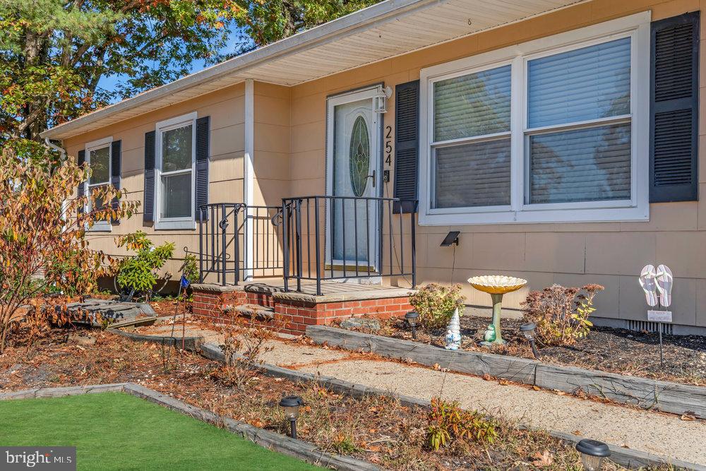 254 Sextant Road Manahawkin, NJ 08050 - Photo 4 of 34