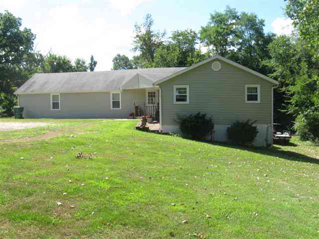 810 West Bittersweet Road Washington, IL 61571 - Photo 1 of 3 Gallery Image 1