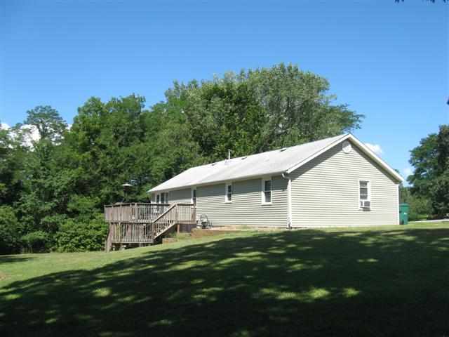 810 West Bittersweet Road Washington, IL 61571 - Photo 2 of 3 Gallery Image 2