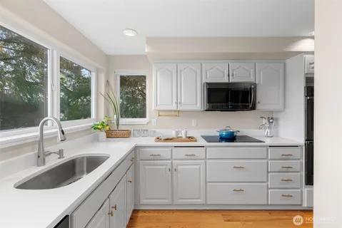 $1,490,000 | 14130 Sandy Hook Road Northeast, Poulsbo, WA 98383