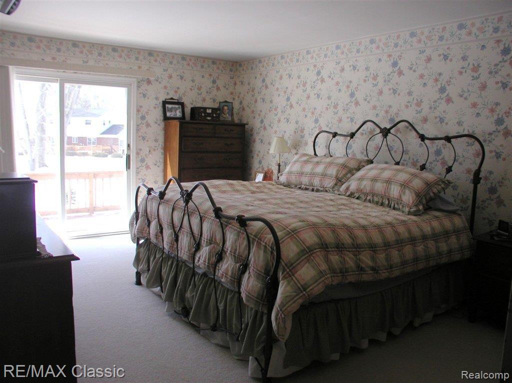22715 Meadowbrook Road Novi, MI 48375 - Photo 8 of 13 P3081601.jpg