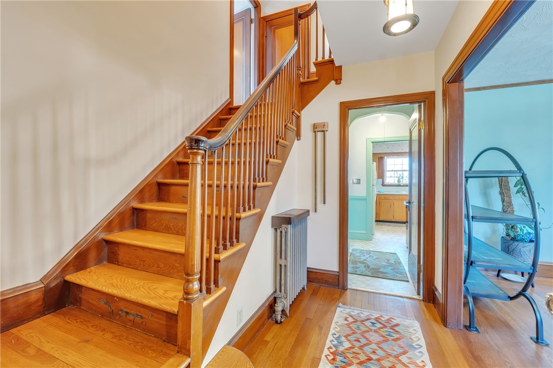 139 Lyndon Road Cranston, RI 02905 - Photo 10 of 36 Gallery Image 10