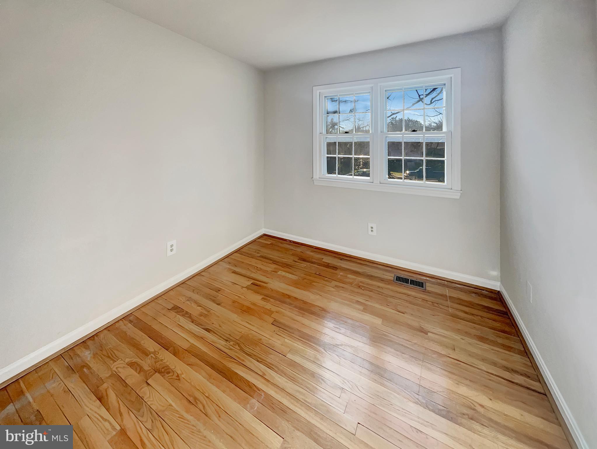 4805 Wakefield Chapel Road Annandale, VA 22003 - Photo 11 of 18