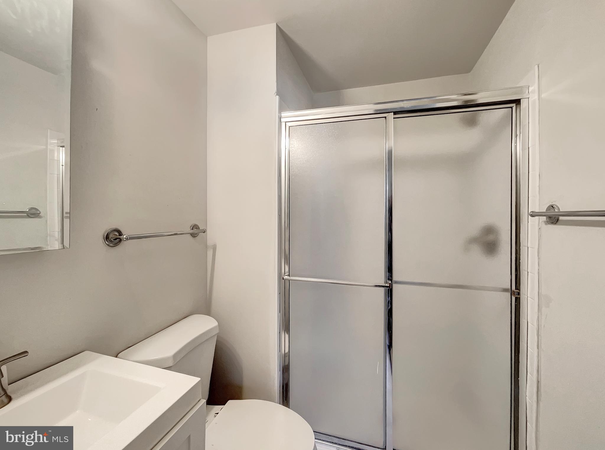 4805 Wakefield Chapel Road Annandale, VA 22003 - Photo 15 of 18