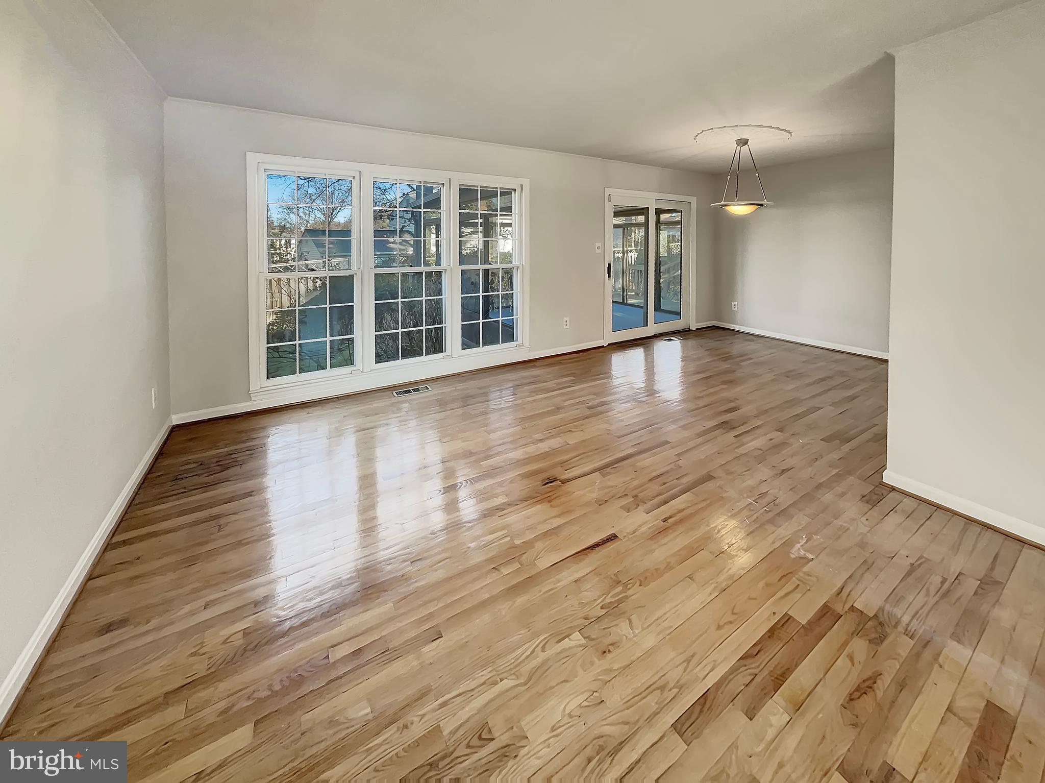 4805 Wakefield Chapel Road Annandale, VA 22003 - Photo 3 of 18