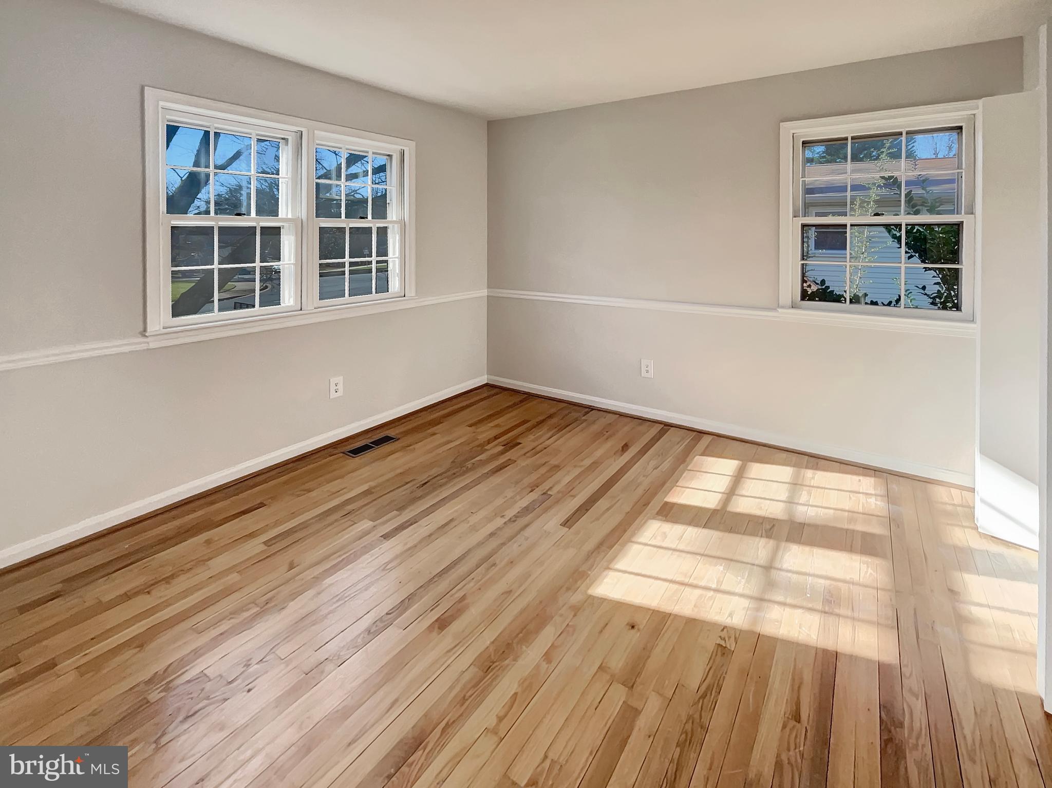 4805 Wakefield Chapel Road Annandale, VA 22003 - Photo 5 of 18