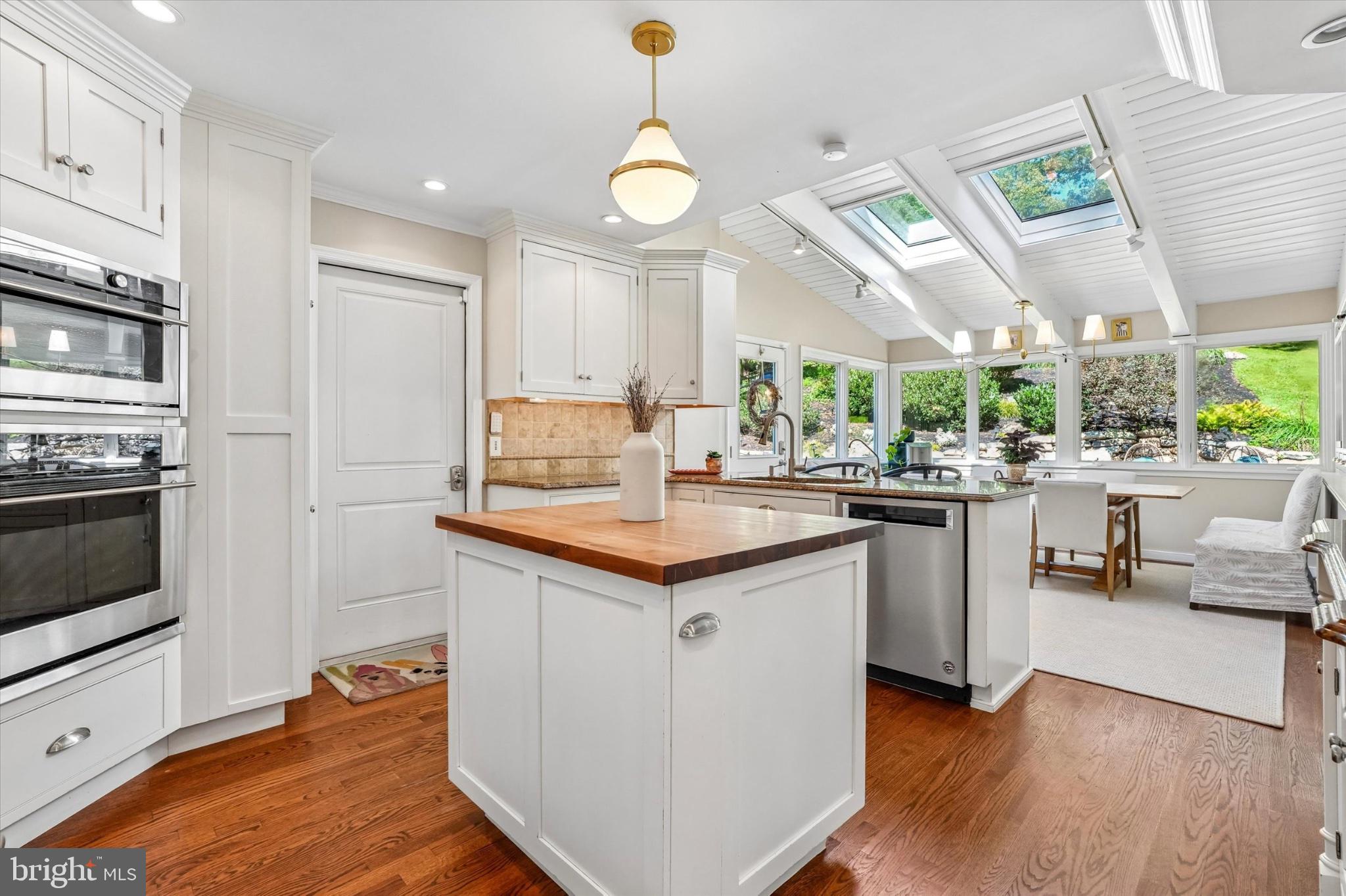 831 Hollow Road Wayne, PA 19087 - Photo 7 of 38 Gallery Image 7