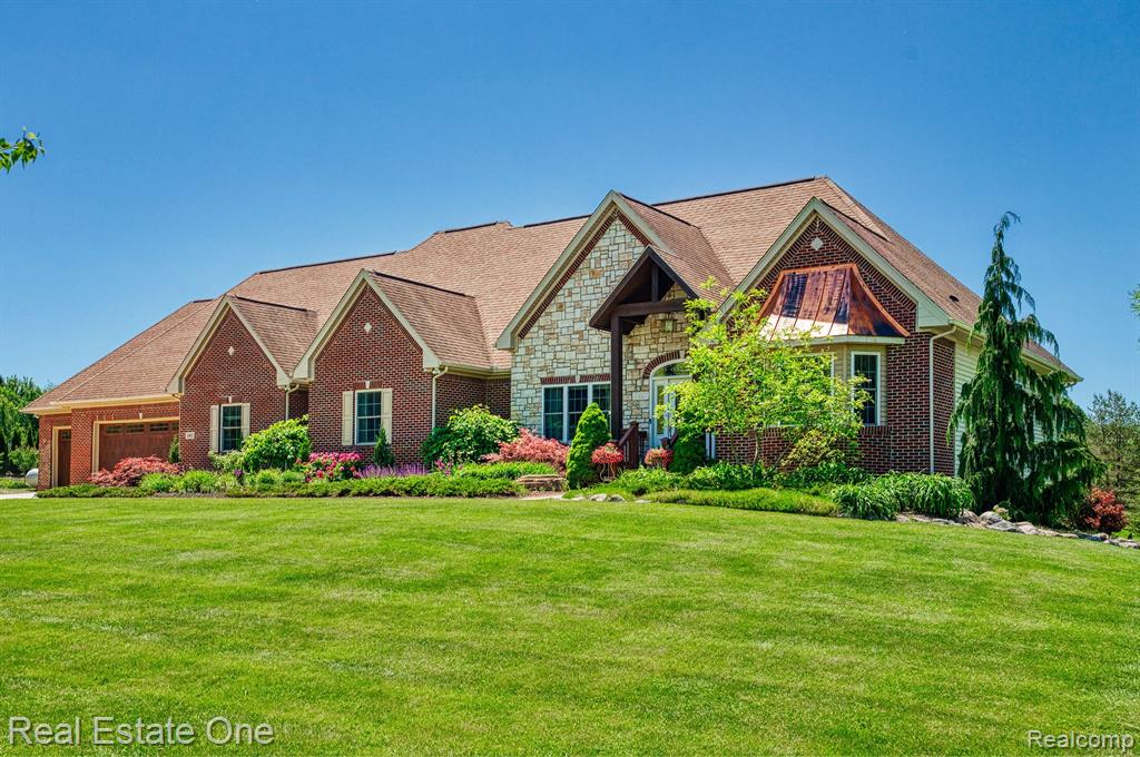 2482 South Latson Road Howell, MI 48843 - Photo 2 of 87