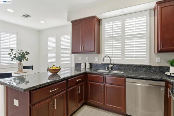 $799,999 | 152 Heligan Lane, Unit 15, Livermore, CA 94551