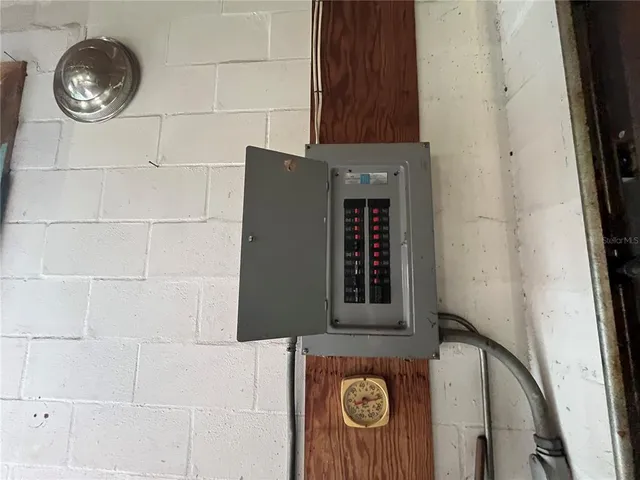 a view of empty room