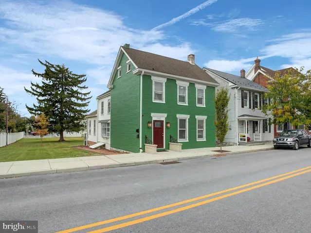 $269,900 | 148 North Carlisle Street, Greencastle, PA 17225