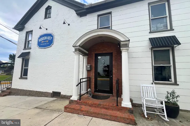 $269,900 | 148 North Carlisle Street, Greencastle, PA 17225