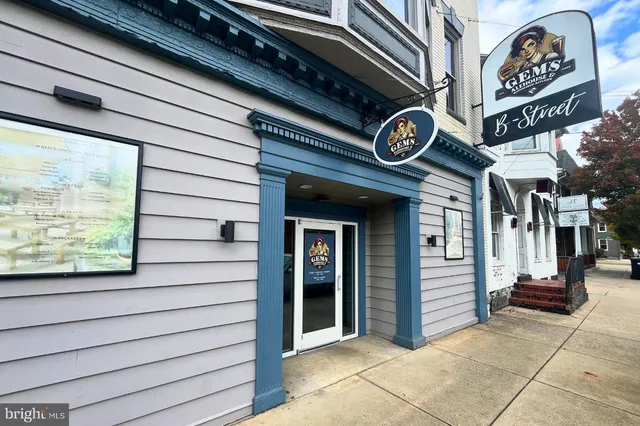 $269,900 | 148 North Carlisle Street, Greencastle, PA 17225